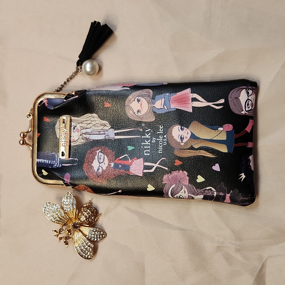 Nikki Lee Eye glass case or wallet
